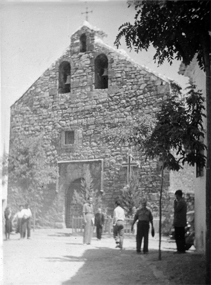 Iglesia de Santa María Magdalena de Ossa de Montiel en los años 40-50 del siglo XX.