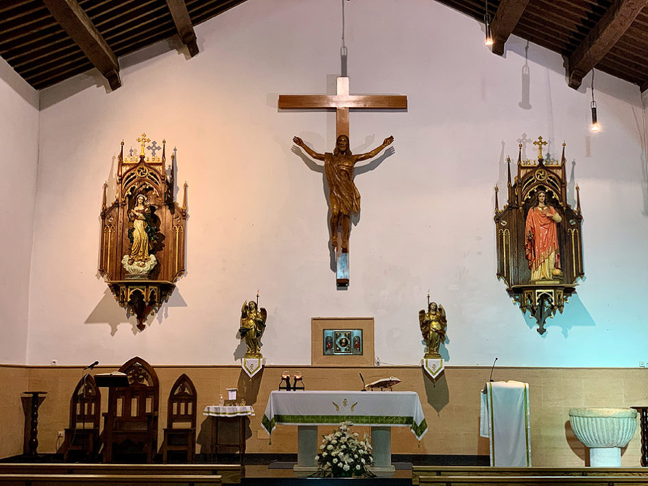 Altar de la iglesia de Santa Magdalena de Ossa de Montiel